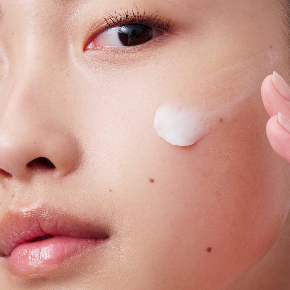 Precious La Crème Riche Age-Defying Moisturizer | CLARINS®
