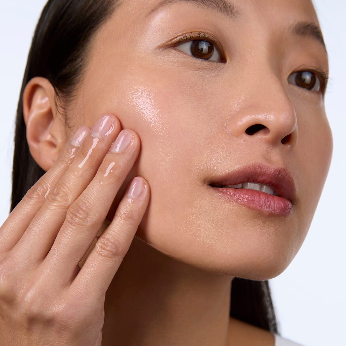 Multi-Intensive Smoothing Treatment Essence | CLARINS | CLARINS®