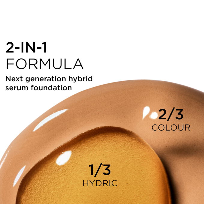 Focus on the mix of two textures: serum and foundation in Clarins' serum foundation powered formula for next-gen coverage