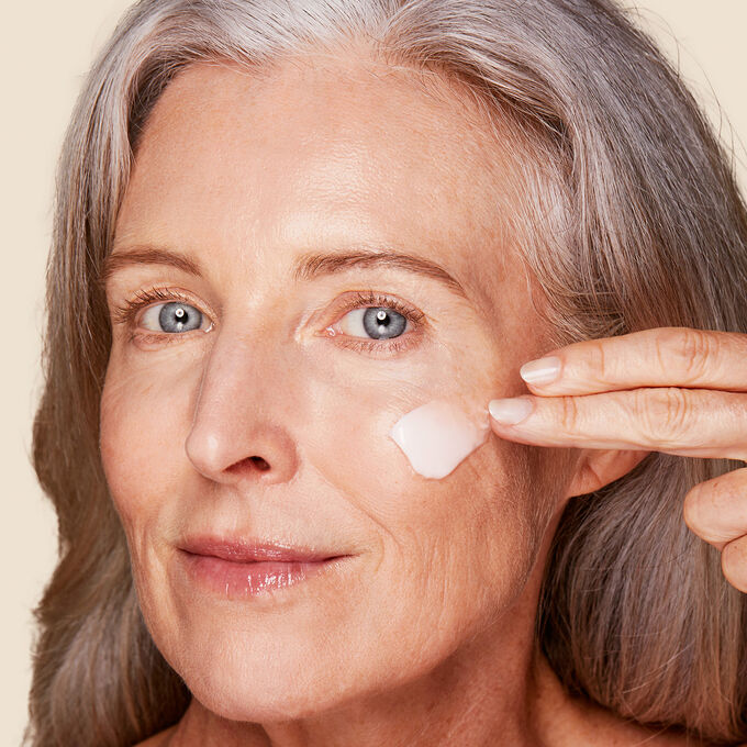 Nutri-Lumière & Double Serum Light Texture 50 mL Set