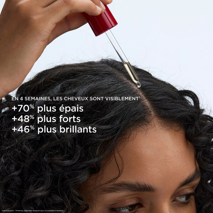 Application du s&eacute;rum anti-chute directement sur le cuir chevelu pour am&eacute;liorer la long&eacute;vit&eacute; des cheveux et stimuler leur densit&eacute; afin d&rsquo;obtenir une chevelure paraissant plus &eacute;paisse