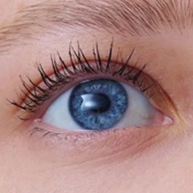 Supra Lift & Curl's results on lashes, for a lifted lashes effect