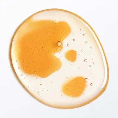 Double Serum texture, hydric and lipidic bi-phase serum, with lightweight tri-oil technology