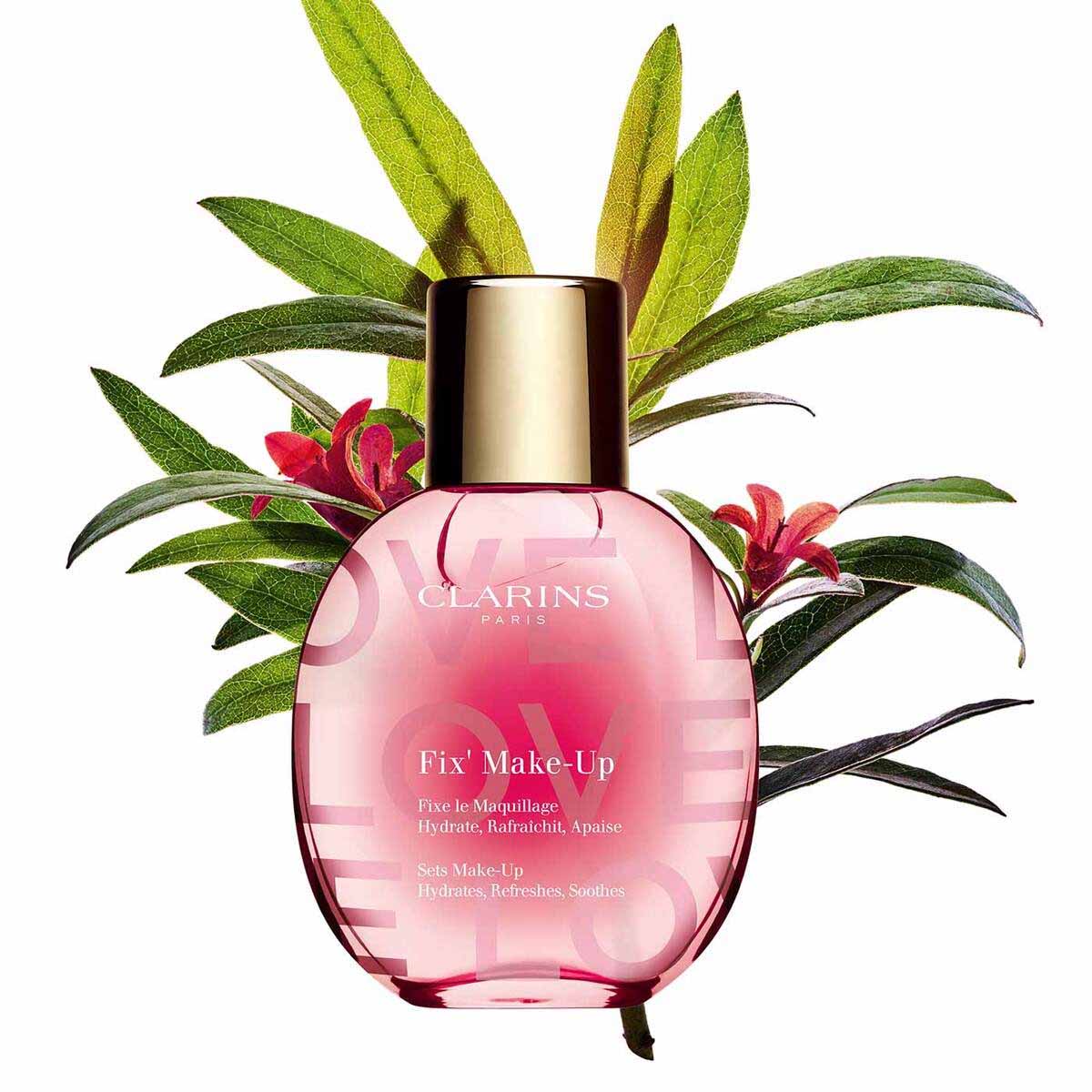 Fix' Make-Up - Embrace Love Collection | CLARINS®